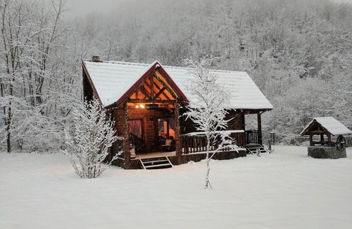 Turnu Ruieni Cabin | The Little Mountain Cabin