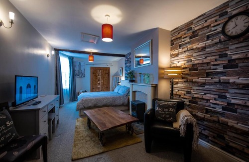 Broseley Apartment | The Little Pheasant Apartment Ironbridge Gorge