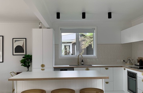 Martinborough House | The Little White Bach