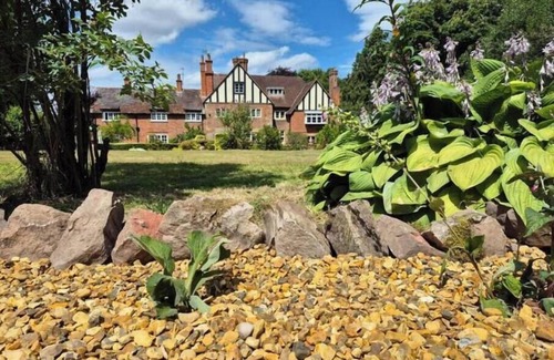 Bromsgrove House | The Lodge at Fairfield Court