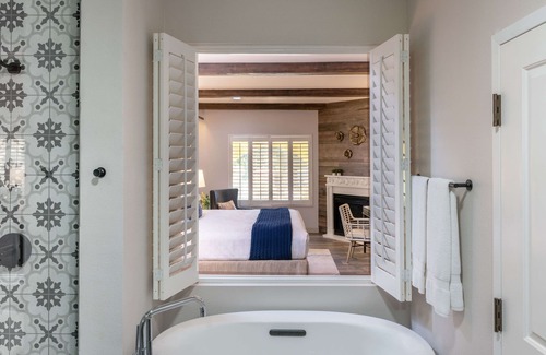 Healdsburg Hotel | The Lodge at Healdsburg, Tapestry Collection by Hilton