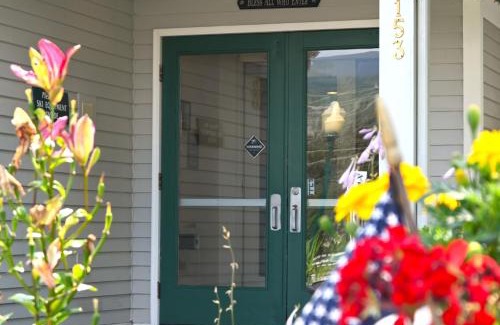 Jackson Hotel | The Lodge at Jackson Village