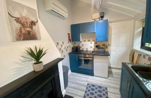 Milwich Cabin | The Lodge at Pickford House NEC and B'Ham Airport