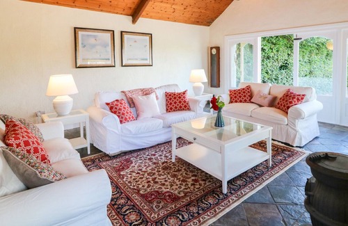 Knockaderry Cross Roads House | THE LODGE AT RAHEENGRANEY HOUSE in Raheengraney, County Wicklow