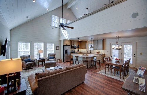 Mount Ida House | The Lodge at Twin Creek, Rate Reduced