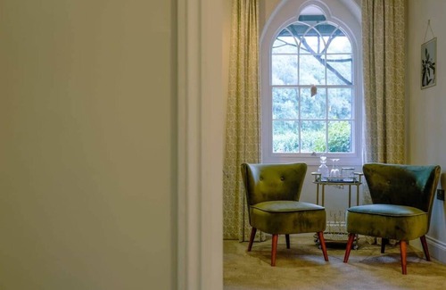 Blagdon Apartment | The Lodge Gatehouse at Coombe Lodge