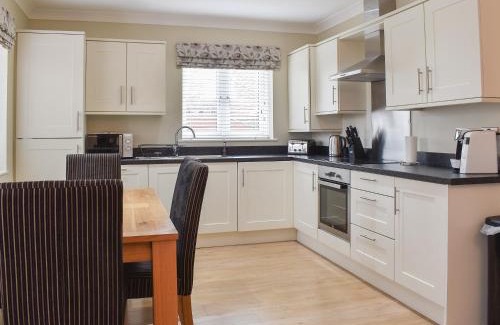 Portsmouth House | The Lodge