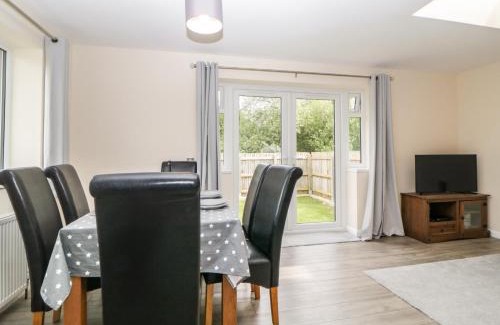 Dawlish House | The Lodge