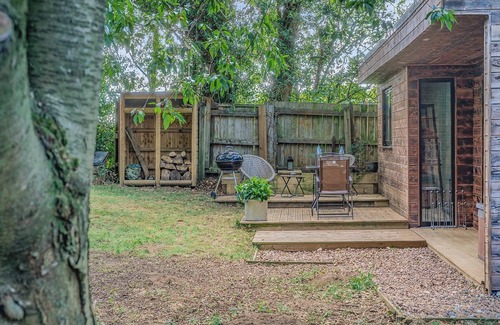 Raithby Cottage | The Lodge in the Woods