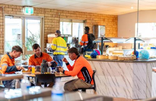 South Hedland Hotel | The Lodge Motel South Hedland