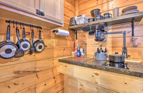 Bryson City Cabin | The Lodge Nantahala River Bryson city, North Carolina. Suite #1