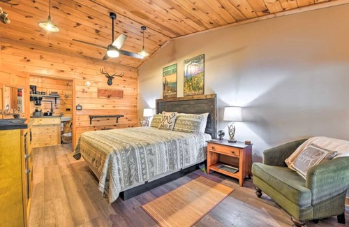 Bryson City Cabin | The Lodge Nantahala River Bryson city, North Carolina. Suite #1