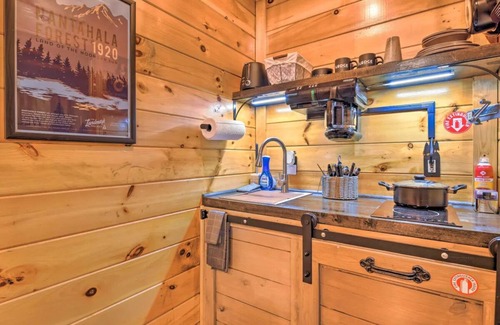 Bryson City Cabin | The Lodge Nantahala River. Bryson city, North Carolina. Suite # 9