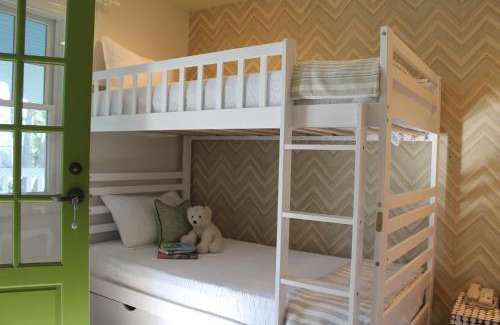 Kennebunkport Hotel | The Lodge on the Cove