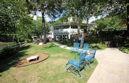 Kennebunkport Hotel | The Lodge on the Cove