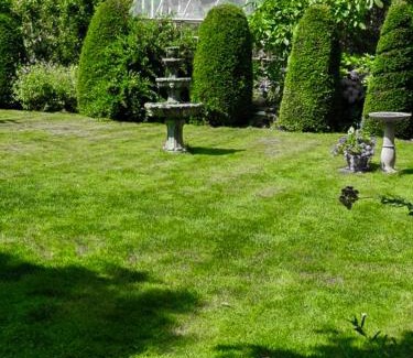Stanwell Bed & Breakfast | The Lodge Stanwell