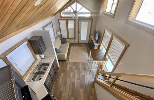 Oak Creek Hotel | The Lodges of Oak Creek