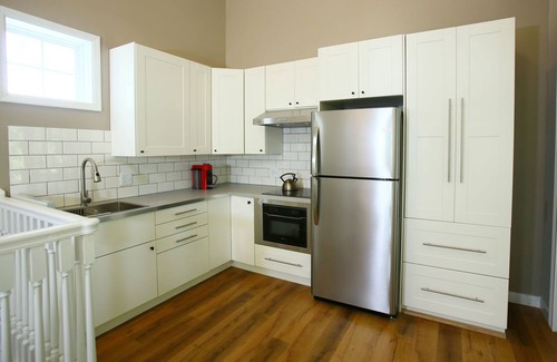 Columbus House | The Loft - A Tranquil Retreat with Style and Comfort.