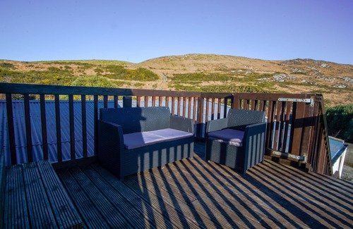 Goleen Apartment | 'The Loft' apartment at Three Castle Head