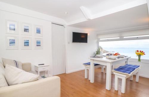 Portmellon House | The Loft at Beach House