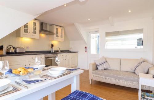 Portmellon House | The Loft at Beach House