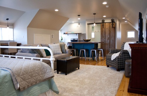 Steelville House | The Loft at Jackson Farm - Your Relaxing Destination!