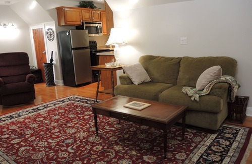 Milford Apartment | The Loft at Oak Shores - Awesome waterfront retreat, close to Dreams Park