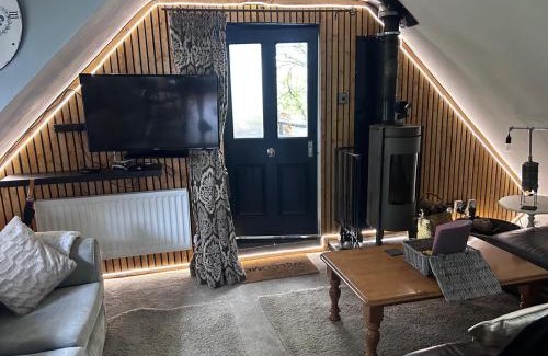 Kinallen Apartment | The Loft at Rowantree Cottage
