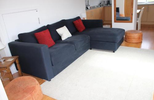 Caroy Apartment | The Loft at Strathardle - Lochside Apartment, Isle of Skye