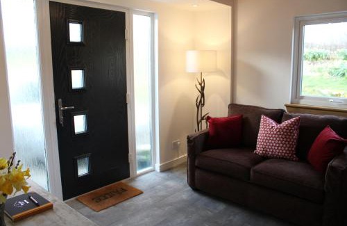 Caroy Apartment | The Loft at Strathardle - Lochside Apartment, Isle of Skye