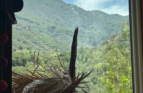 Topanga Cottage | The Loft at Topanga Canyon: Cottage Retreat with Trails, Creek & Mountain View