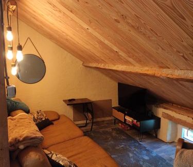 Pionsat Apartment | The Loft