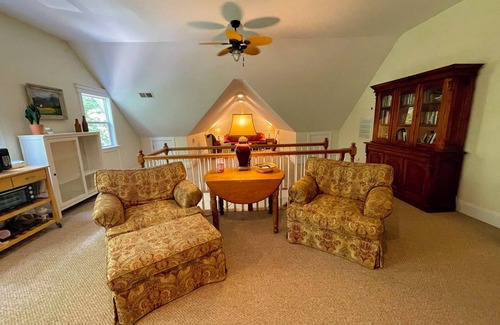 Mount Mourne Apartment | The Loft is a large beautiful apartment.2 miles from Davidson/4 from Mooresville