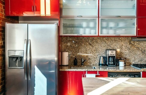 Fayetteville Condo | The Loft on Campus Su