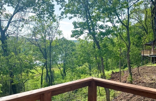 Van Buren House | The Loft on the River with Private Gravel bar!