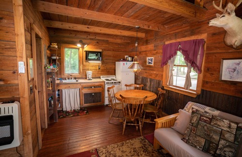 Buffalo City Cabin | The Loft - Rileys Outfitter