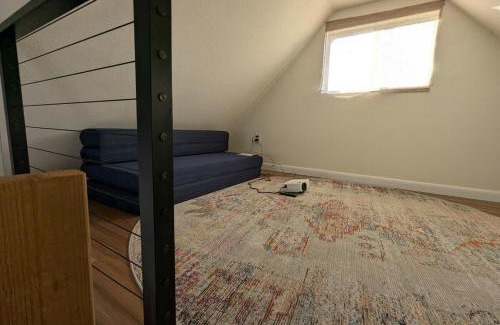 Meadview House | The Loft