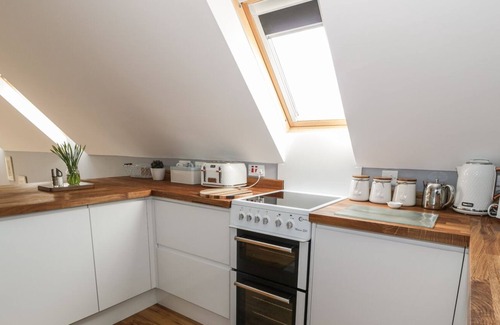 Aston Rogers Apartment | THE LOFT, with a garden in Minsterley