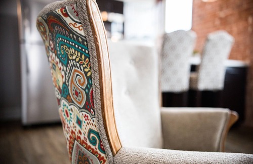 Claude Apartment | The Lofts Downtown: Studio B, Beautiful modern studio loft in downtown Claude