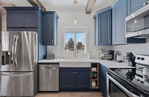 Taylorsville Apartment | The Lofty Lodge, Cozy and Lux