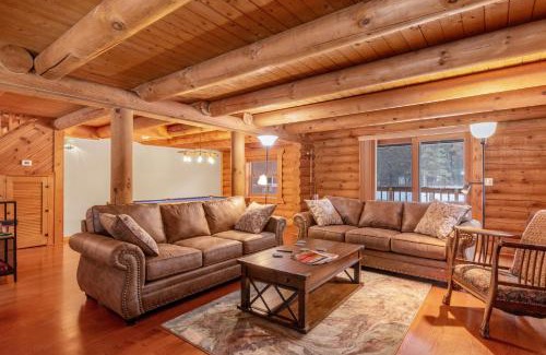 Necedah House | The Logs