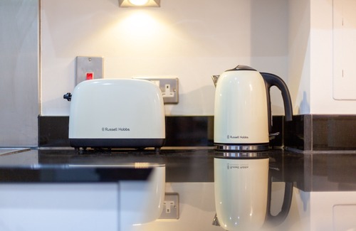 Bermondsey Apartment | The London Bridge Collection