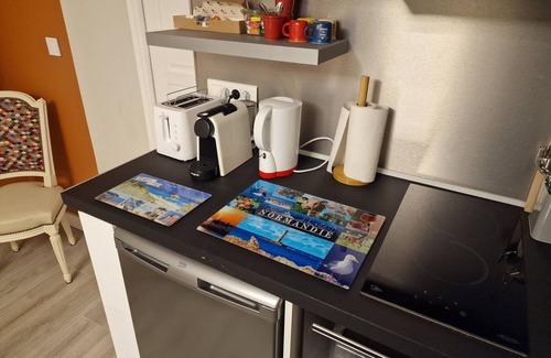 Trouville-sur-Mer Apartment | The London house, very nice and cosy apartment - 50m from the beach, unbeatable location!