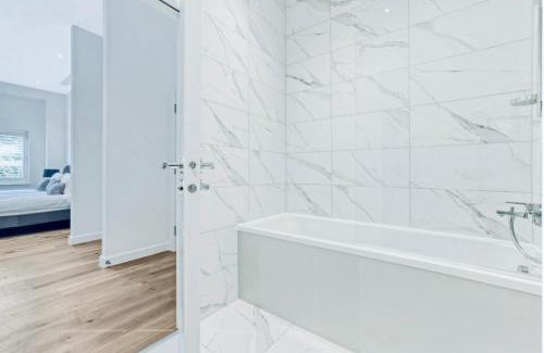 Tower Hamlets House | The London Opulence
