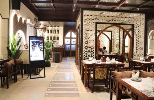 Surat Hotel | The Long D Hotel and Banquet Surat Airport Rd