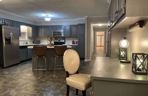Trenton House | The Longview Deluxe