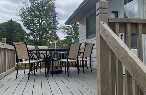 Geneva-on-the-Lake Condo | "The Look Out" unit 4; 3 bdm apartment on the Lake, private deck.