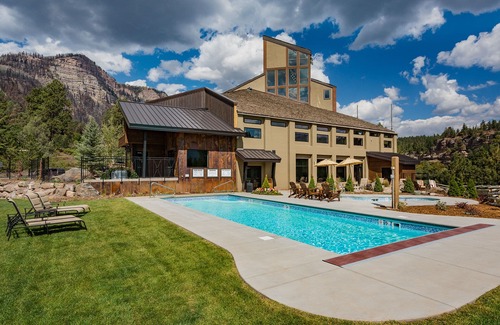Purgatory Condo | The Lookout (#406) | 10 min to Ski, Golf, AC/Pool/Hot Tub - High Ceilings