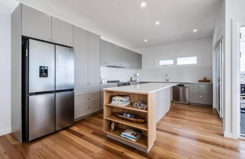 Binalong Bay House | The Lookout Bay of Fires