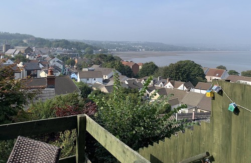 Mumbles Cabin | The Lookout, cottage in the heart of Mumbles